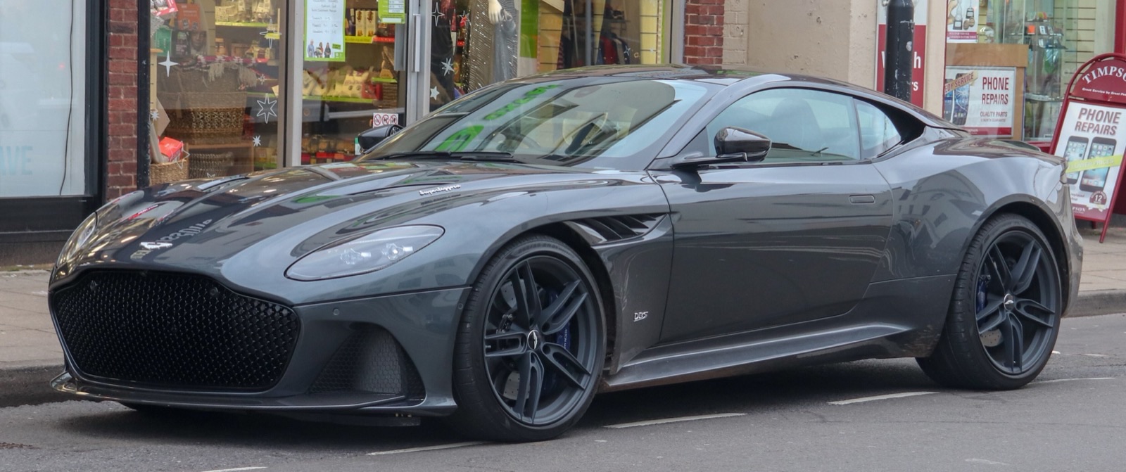 Aston Martin DBS Superleggera press photo