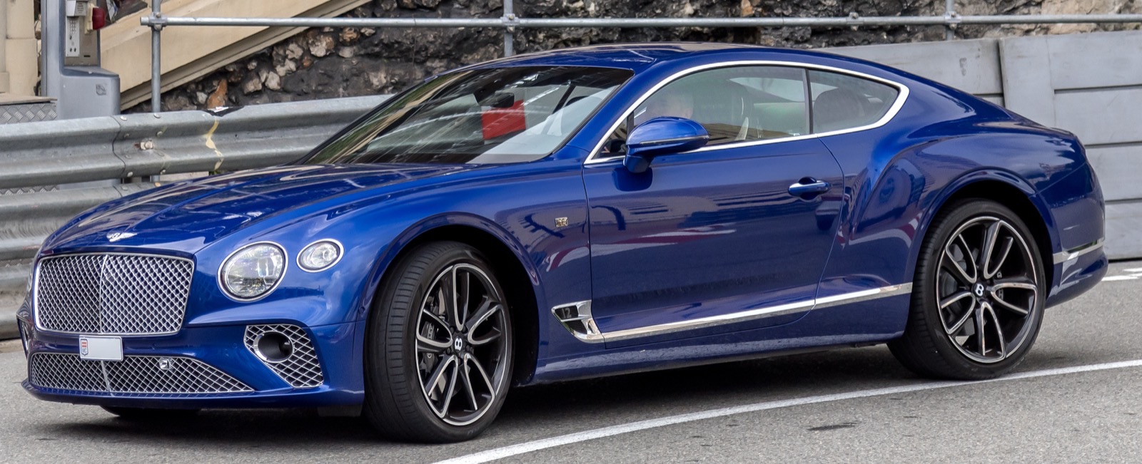 Bentley Continental GT press photo