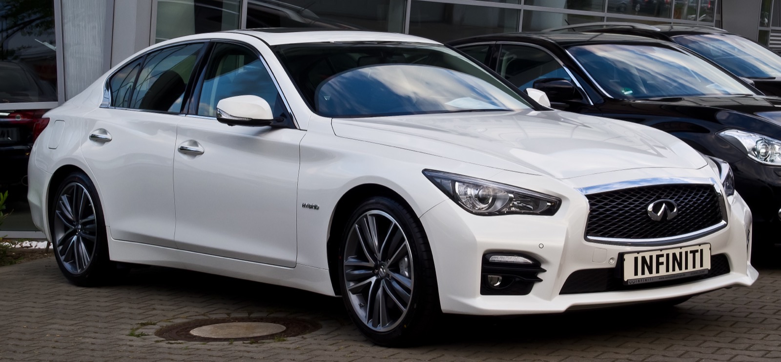 Infiniti Q50 press photo