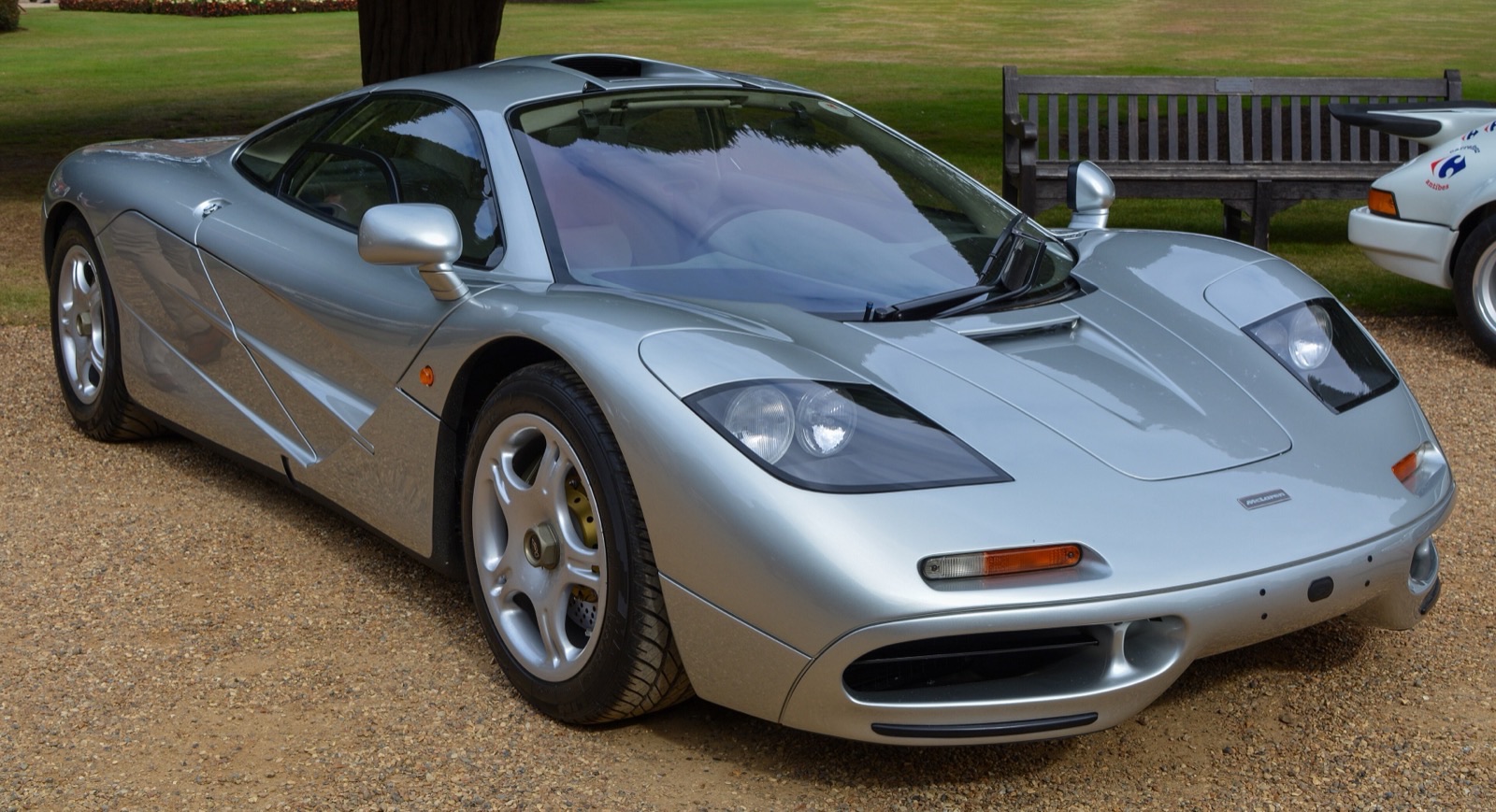 McLaren F1 press photo