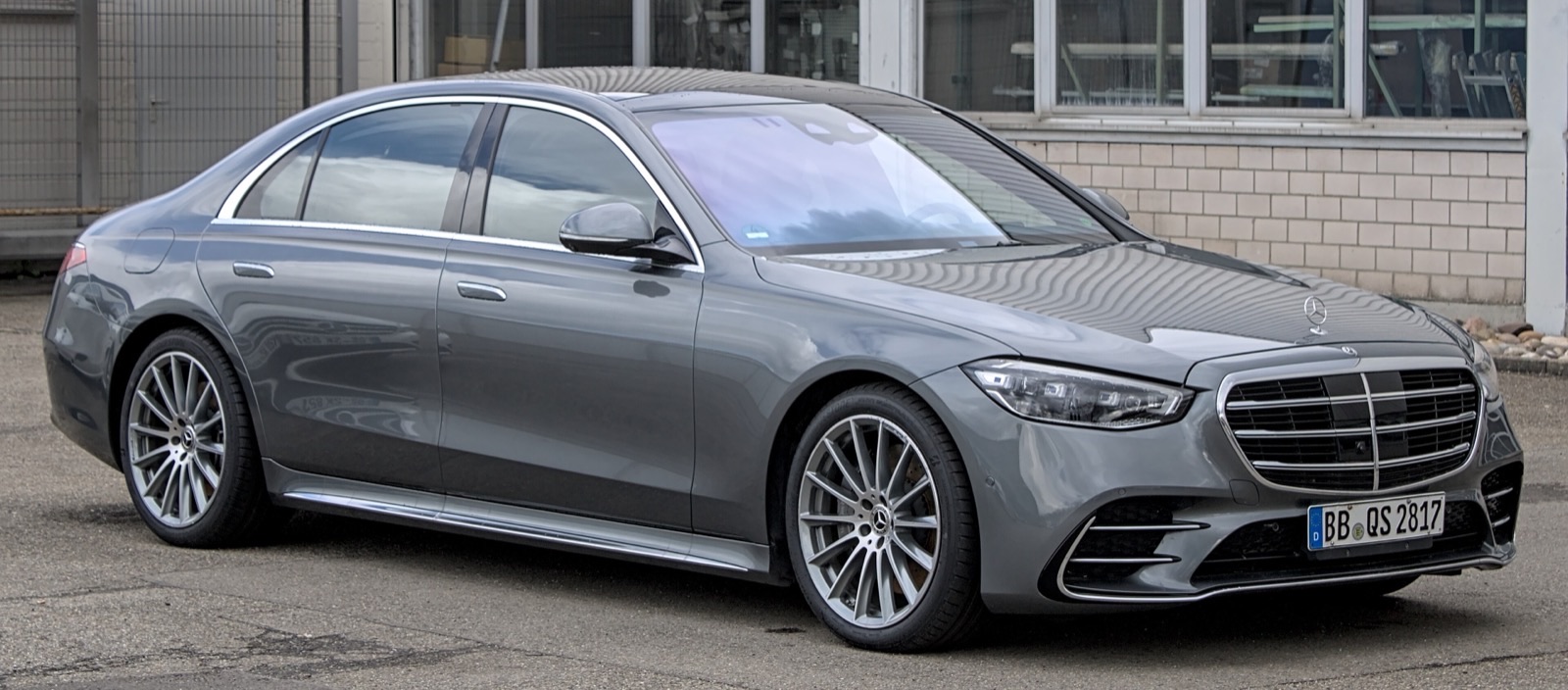 Mercedes-Benz S-Class press photo