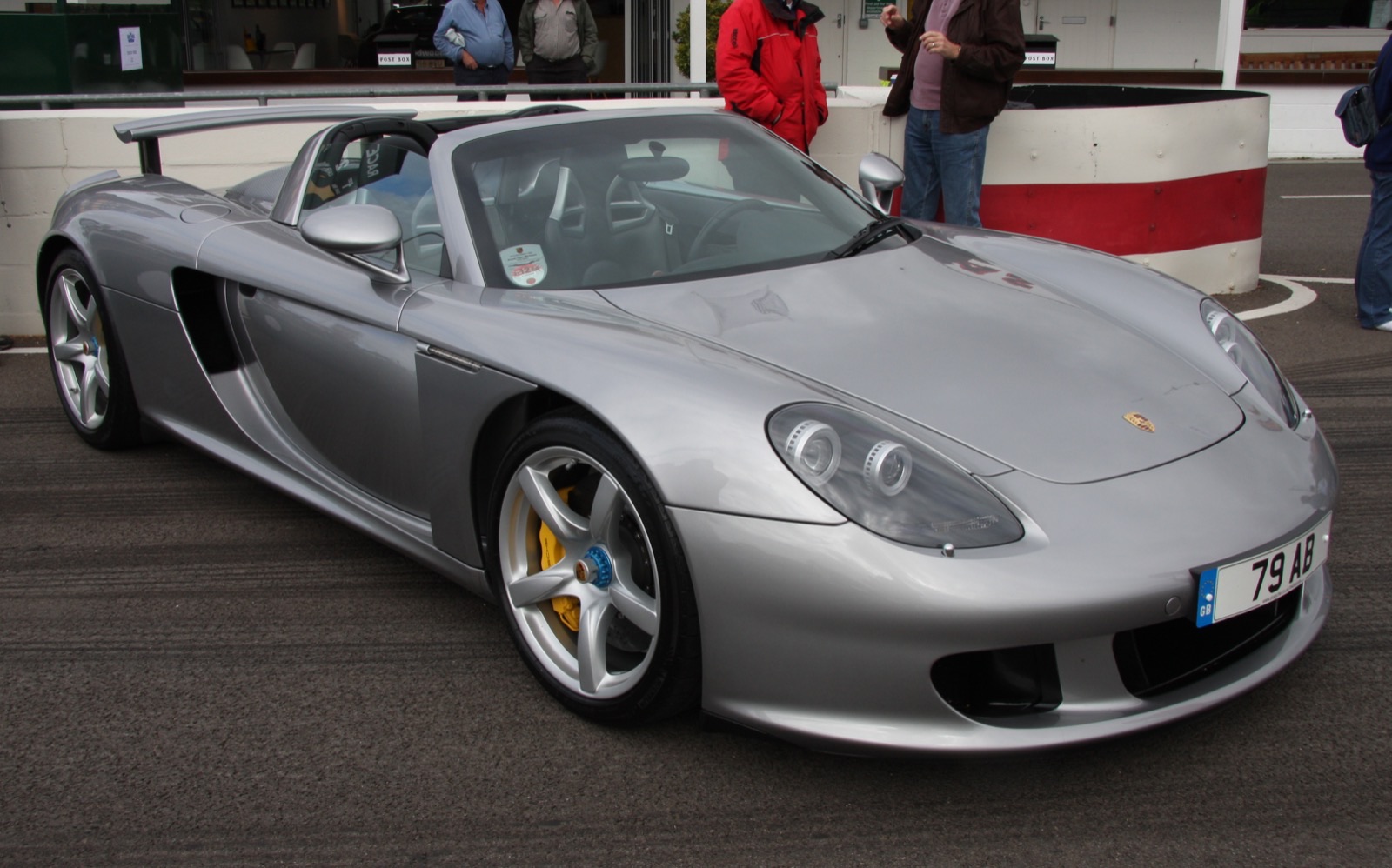 Porsche Carrera GT press photo